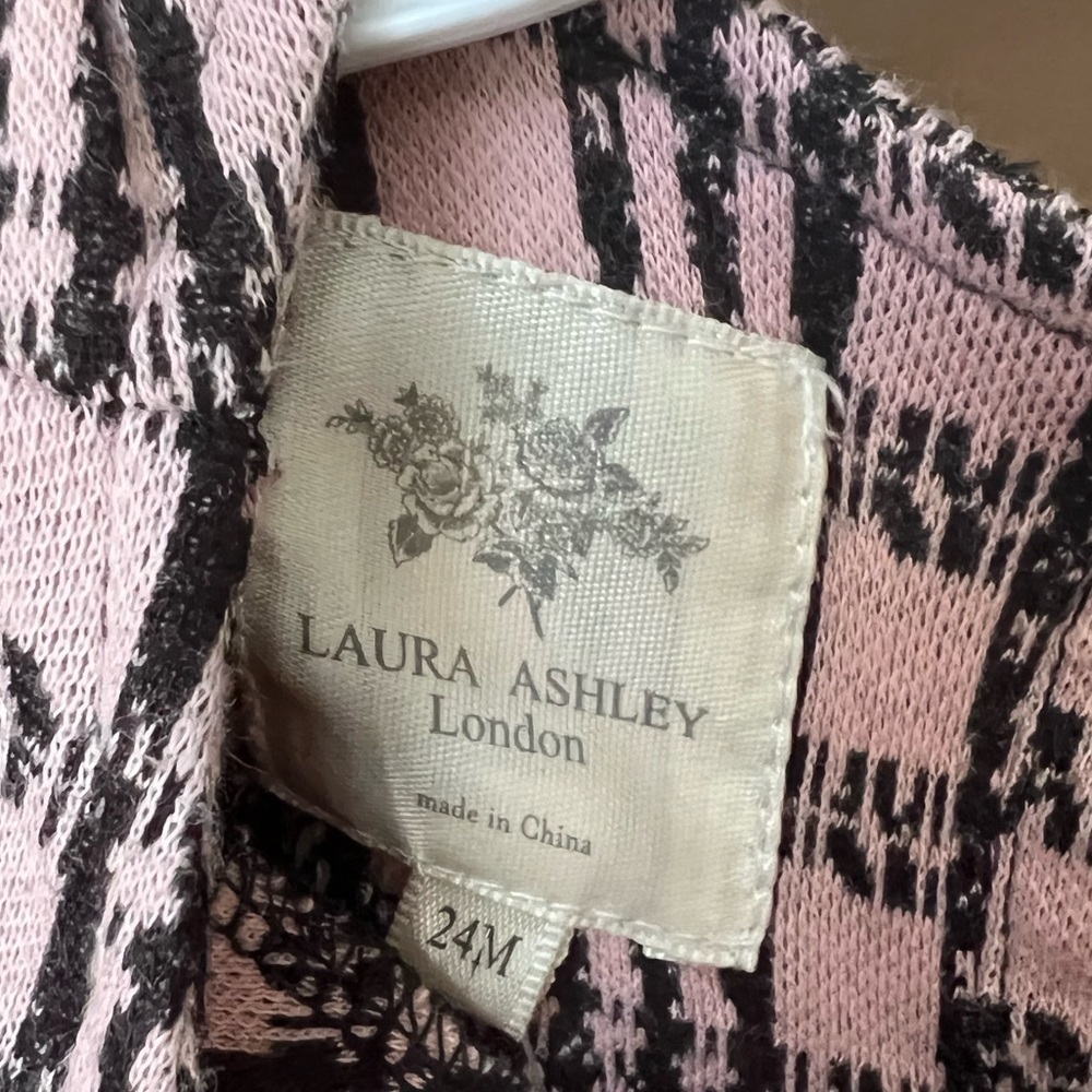 Laura Ashley 24 Months Girls Dress with Matching Diaper Cover - Picture 6 of 6